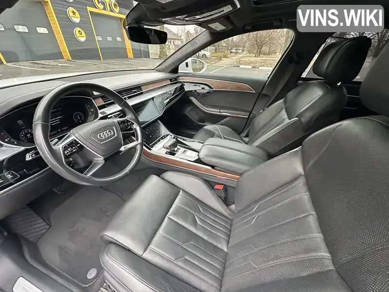 WAU8DAF86KN015308 Audi A8 2019 Седан 3 л. Фото 3