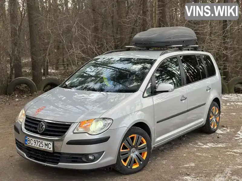 Минивэн Volkswagen Touran 2006 1.9 л. Ручная / Механика обл. Львовская, Львов - Фото 1/21