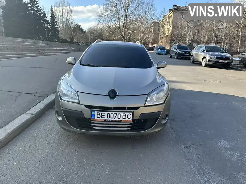 VF1KZ090E44315867 Renault Megane 2010 Универсал 1.46 л. Фото 1