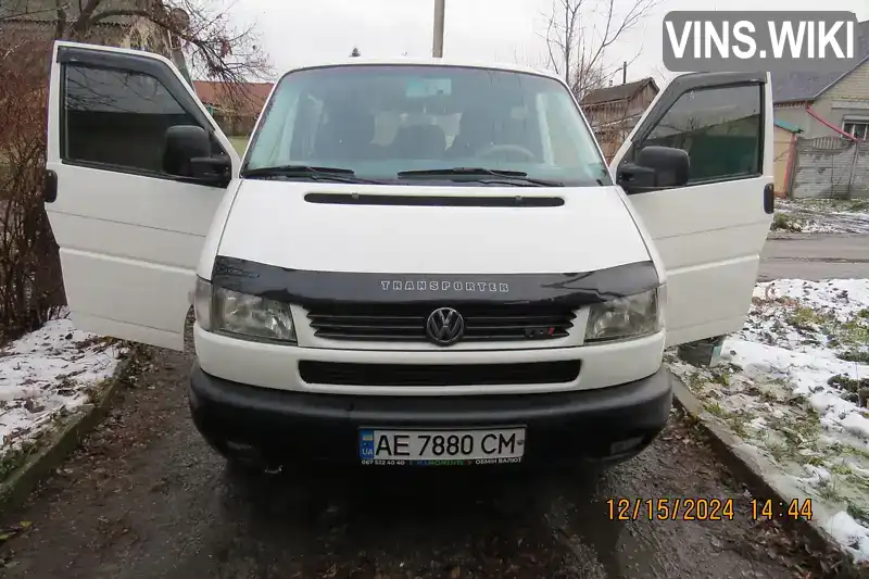 WV1ZZZ70ZYH116057 Volkswagen Transporter 2000 Мінівен 2.5 л. Фото 2