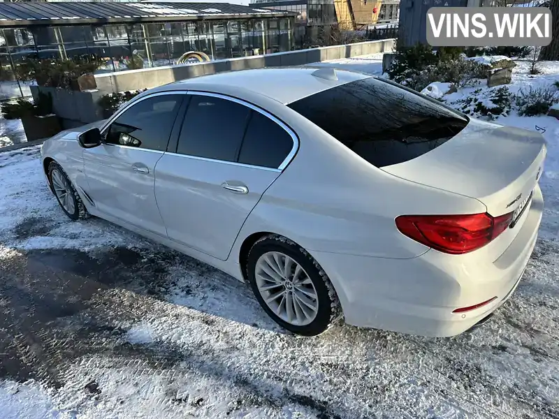 WBAJB51080WC72951 BMW 5 Series 2018 Седан 3 л. Фото 8