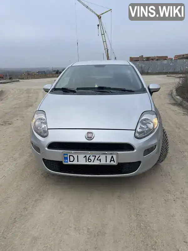 Хетчбек Fiat Punto 2012 1.25 л. Ручна / Механіка обл. Рівненська, Рівне - Фото 1/18