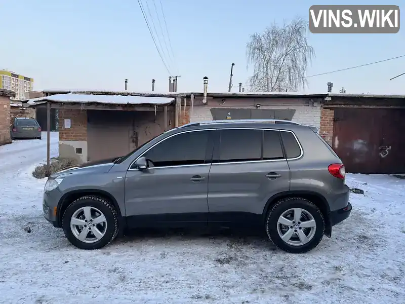 WVGBV7AX9AW530301 Volkswagen Tiguan 2010 Внедорожник / Кроссовер 1.98 л. Фото 5