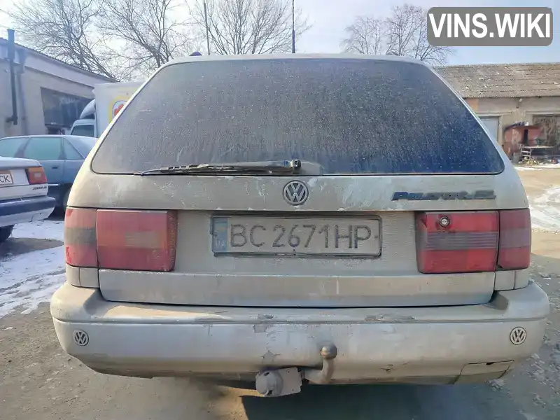 WVWZZZ3AZTD078301 Volkswagen Passat 1996 Универсал 1.6 л. Фото 4