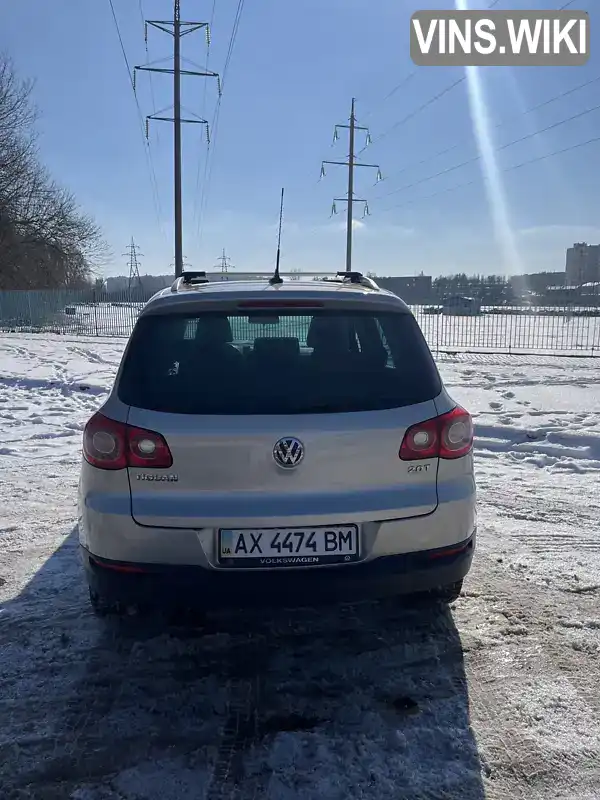 WVGAV7AX8BW544879 Volkswagen Tiguan 2011 Внедорожник / Кроссовер  Фото 2