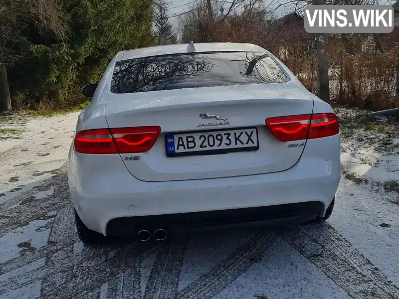 SAJAD4BN8HA974082 Jaguar XE 2016 Седан 2 л. Фото 3