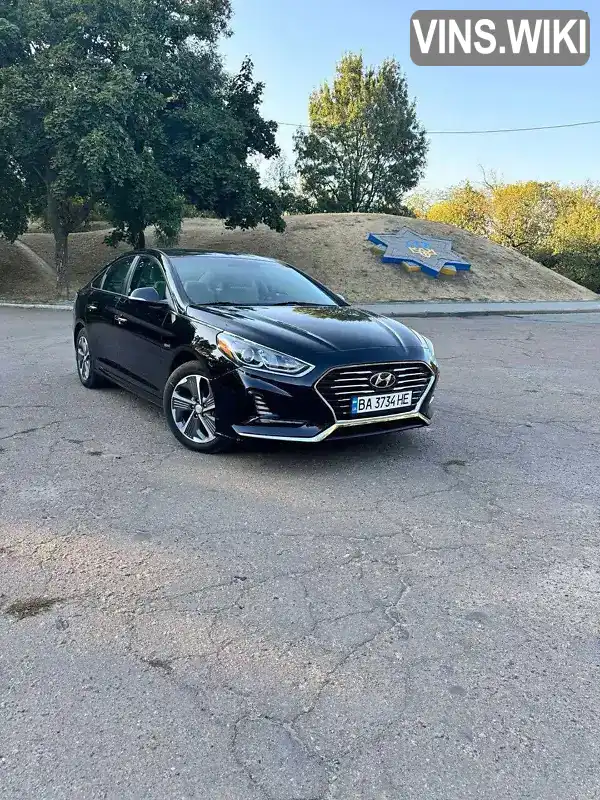 KMHE14L25KA092755 Hyundai Sonata 2019 Седан 2 л. Фото 1