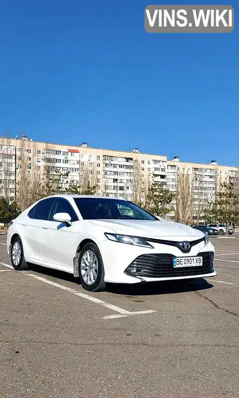 Седан Toyota Camry 2019 2.49 л. Автомат обл. Миколаївська, Миколаїв - Фото 1/21