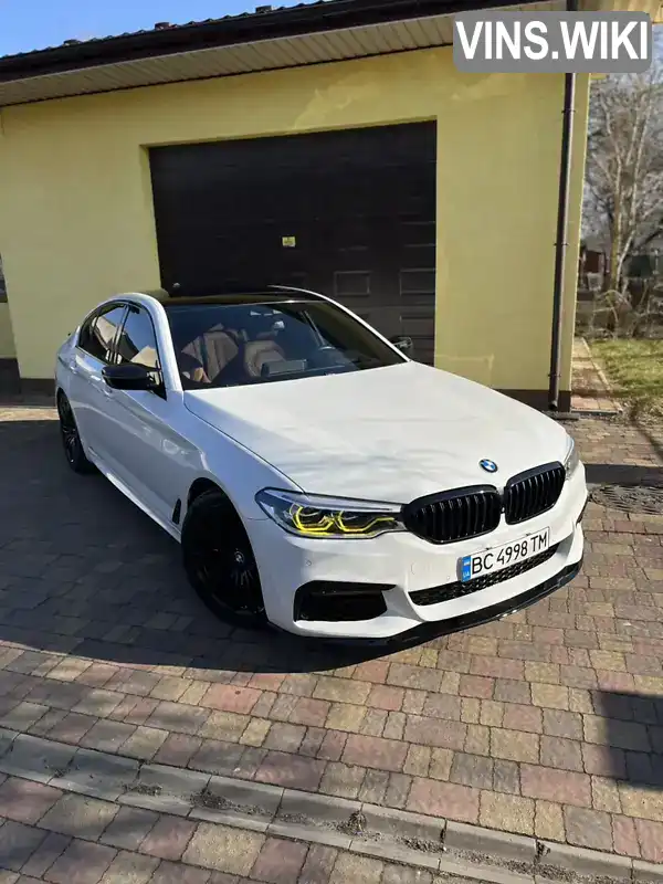 WBAJE7C5XKWD55036 BMW 5 Series 2018 Седан 3 л. Фото 2