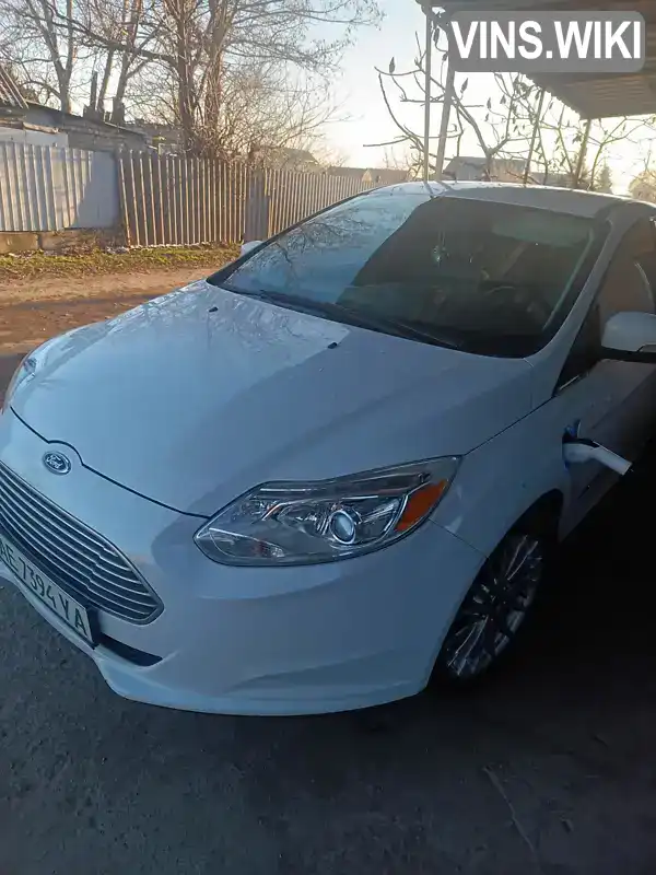 1FADP3R41EL111818 Ford Focus 2013 Хэтчбек  Фото 4