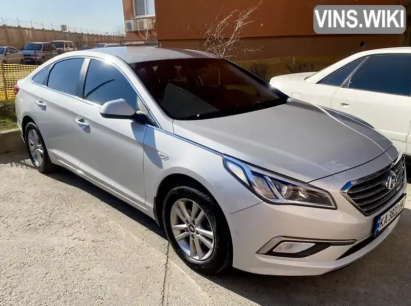 Седан Hyundai Sonata 2015 2 л. Автомат обл. Киевская, Киев - Фото 1/21