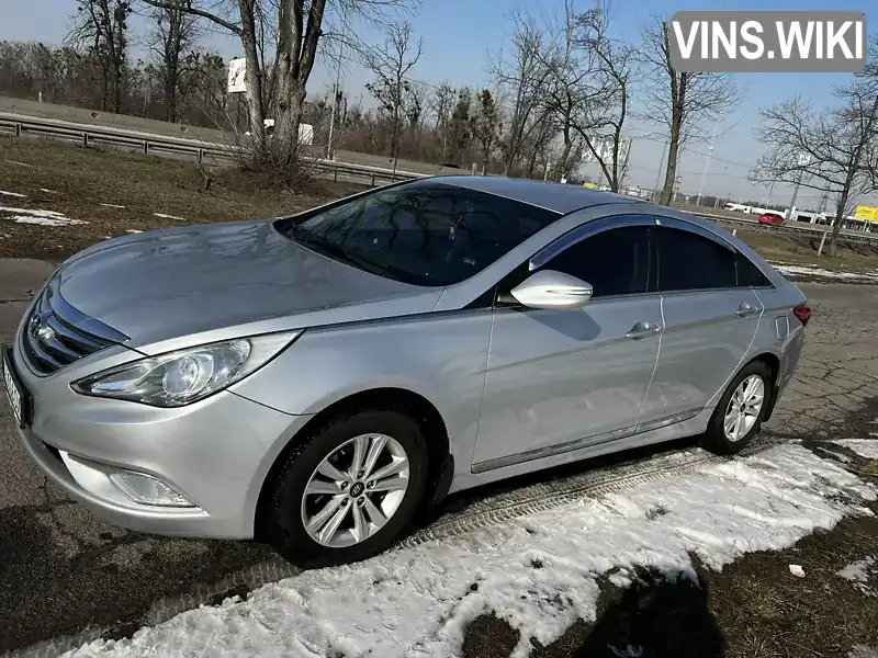 Седан Hyundai Sonata 2013 2 л. Автомат обл. Київська, Київ - Фото 1/14