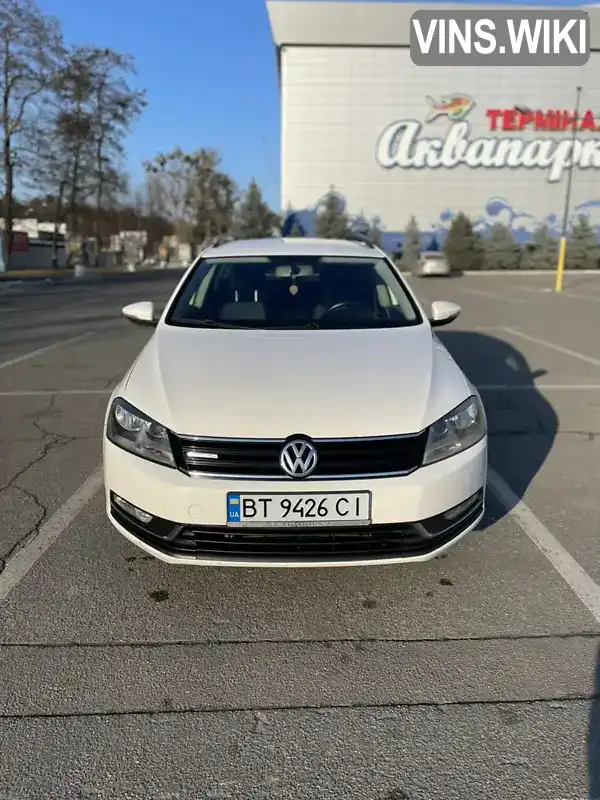 Універсал Volkswagen Passat 2013 1.6 л. Ручна / Механіка обл. Київська, Бровари - Фото 1/20