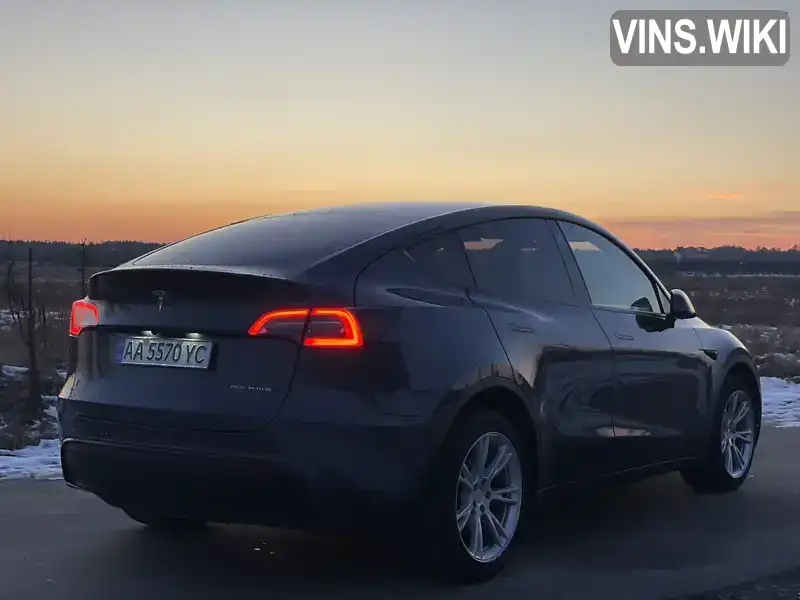 Позашляховик / Кросовер Tesla Model Y 2023 null_content л. обл. Київська, Київ - Фото 1/14