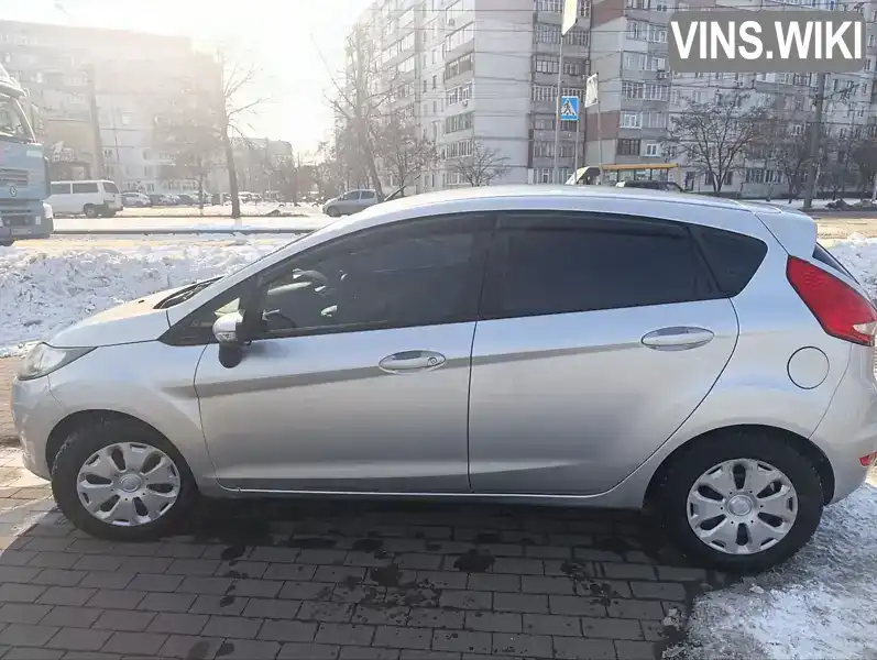 Хэтчбек Ford Fiesta 2010 1.24 л. Ручная / Механика обл. Донецкая, Покровск (Красноармейск) - Фото 1/17