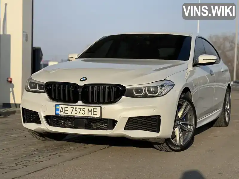 WBAJX01070CD39870 BMW 6 Series GT 2019 Лифтбек 2.98 л. Фото 2