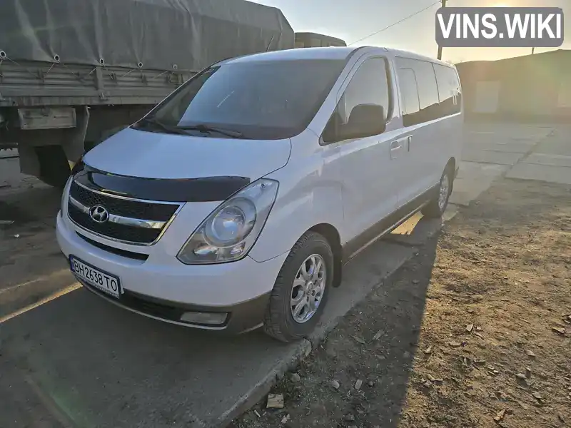 KMJWA37HADU485746 Hyundai H-1 2012 Минивэн 2.48 л. Фото 1