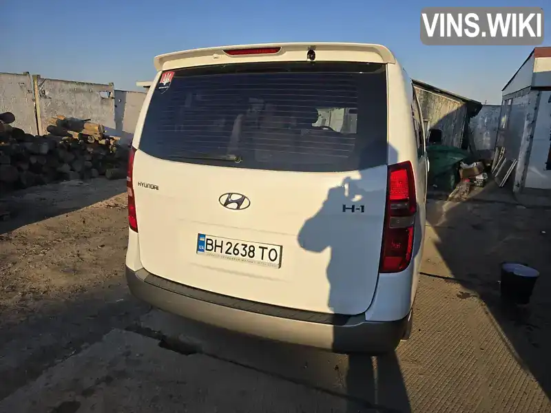 KMJWA37HADU485746 Hyundai H-1 2012 Минивэн 2.48 л. Фото 2