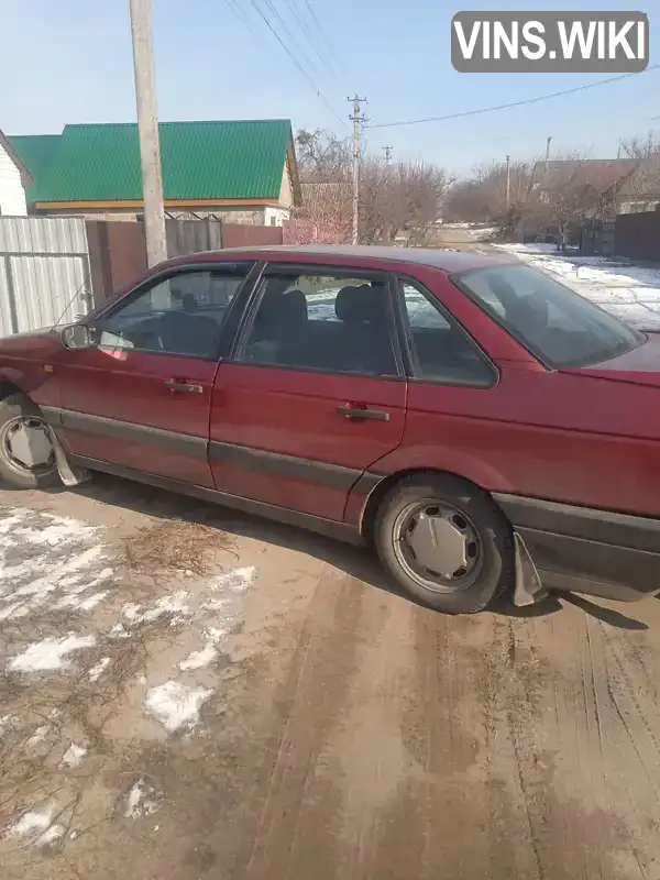 Седан Volkswagen Passat 1993 1.8 л. Ручная / Механика обл. Черкасская, Черкассы - Фото 1/9