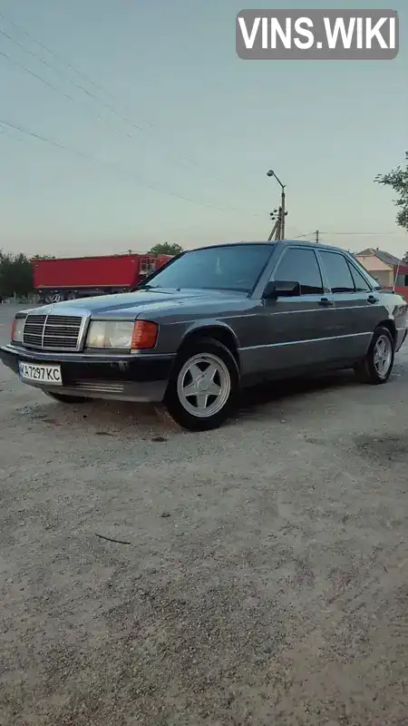 Седан Mercedes-Benz 190 1990 1.8 л. Ручна / Механіка обл. Житомирська, Брусилів - Фото 1/11