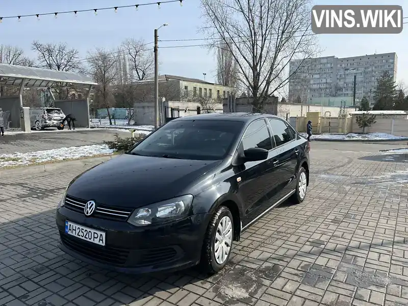 Седан Volkswagen Polo 2013 1.6 л. Автомат обл. Днепропетровская, Днепр (Днепропетровск) - Фото 1/13