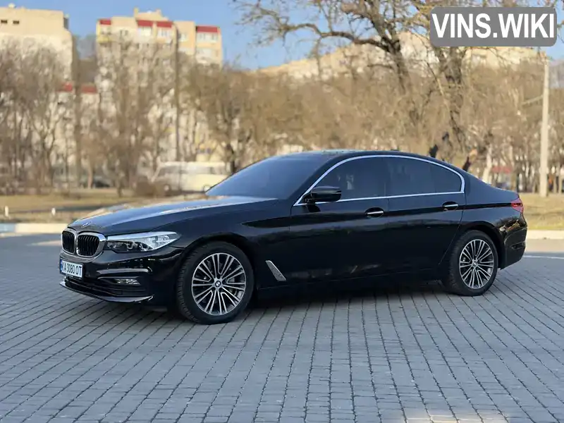 WBAJA5C56JG899541 BMW 5 Series 2018 Седан 2 л. Фото 2