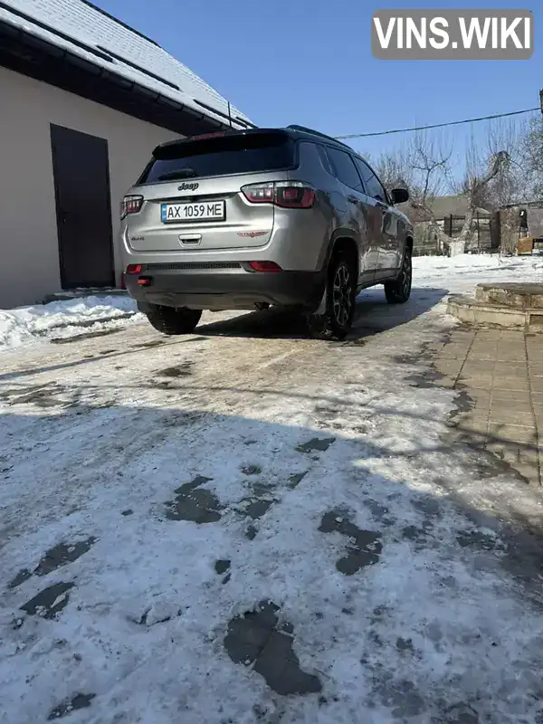 3C4NJDDB8KT744800 Jeep Compass 2019 Позашляховик / Кросовер 2.4 л. Фото 3