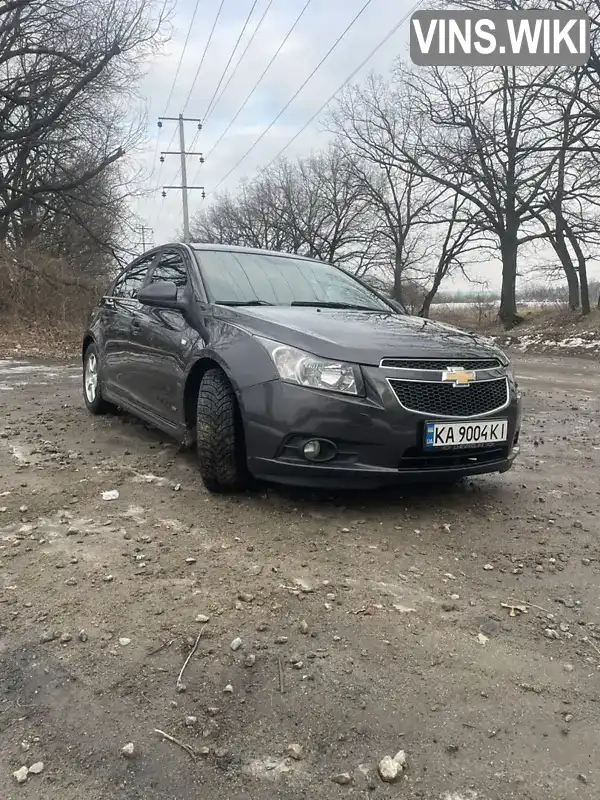 Седан Chevrolet Cruze 2014 1.36 л. Автомат обл. Київська, Київ - Фото 1/18