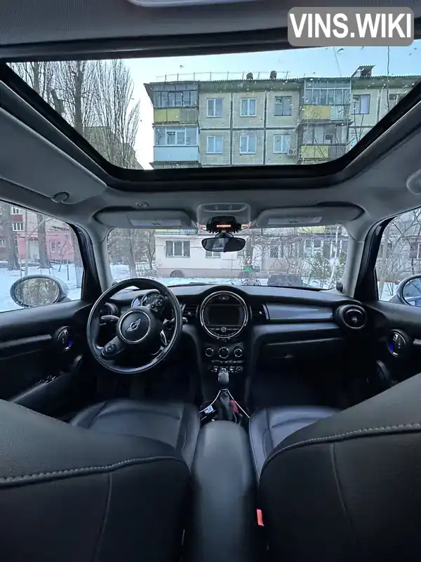 WMWXU1C55H2E18828 MINI Hatch 2016 Хетчбек 1.5 л. Фото 4