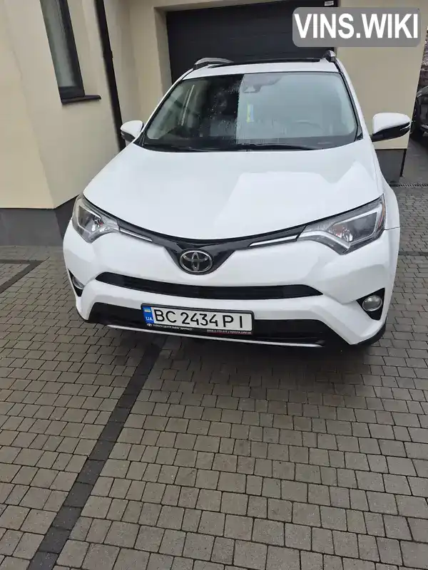 2T3RFREV0JW791562 Toyota RAV4 2018 Позашляховик / Кросовер 2.49 л. Фото 1