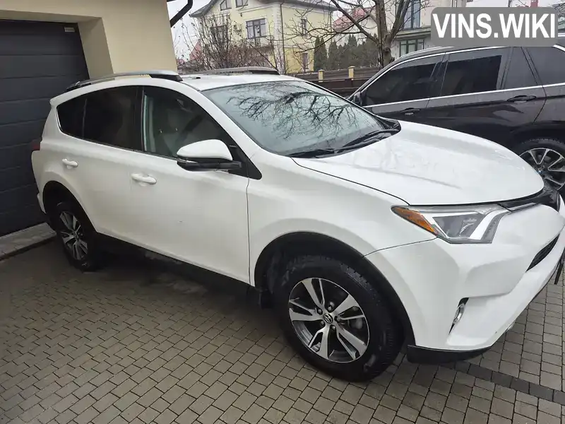 2T3RFREV0JW791562 Toyota RAV4 2018 Позашляховик / Кросовер 2.49 л. Фото 5