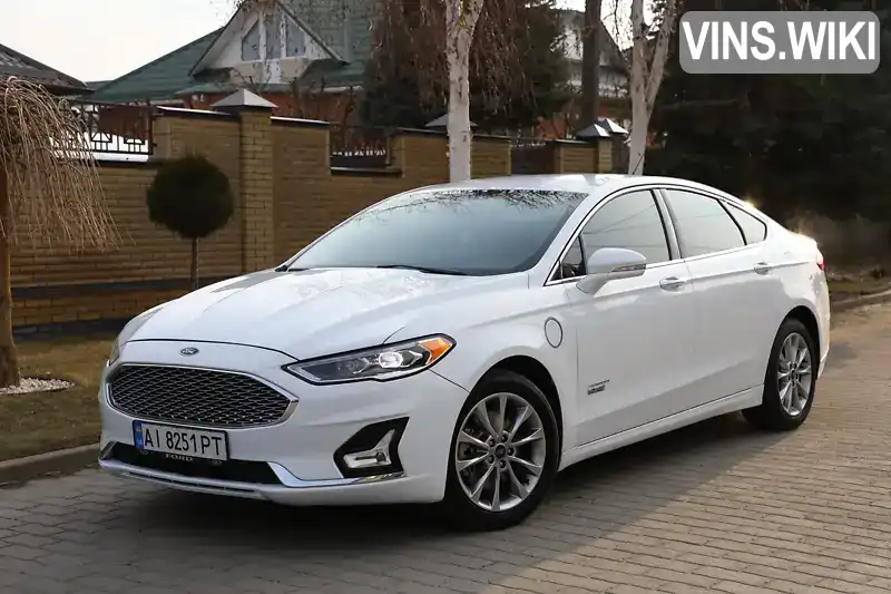 Седан Ford Fusion 2018 2 л. Вариатор обл. Киевская, Белая Церковь - Фото 1/21