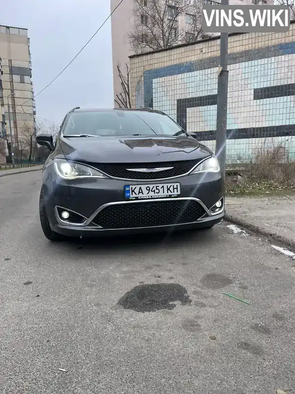 2C4RC1BG1JR194138 Chrysler Pacifica 2018 Мінівен 3.61 л. Фото 2