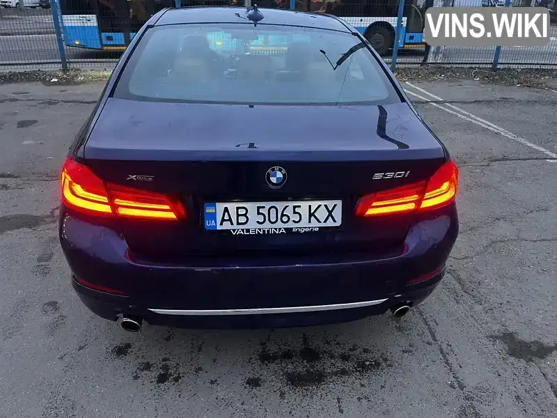 WBAJA7C55JG909567 BMW 5 Series 2018 Седан 2 л. Фото 3