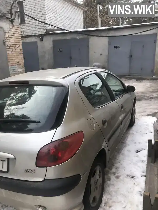 VF32AKFWA44908446 Peugeot 206 2006 Хетчбек 1.36 л. Фото 8