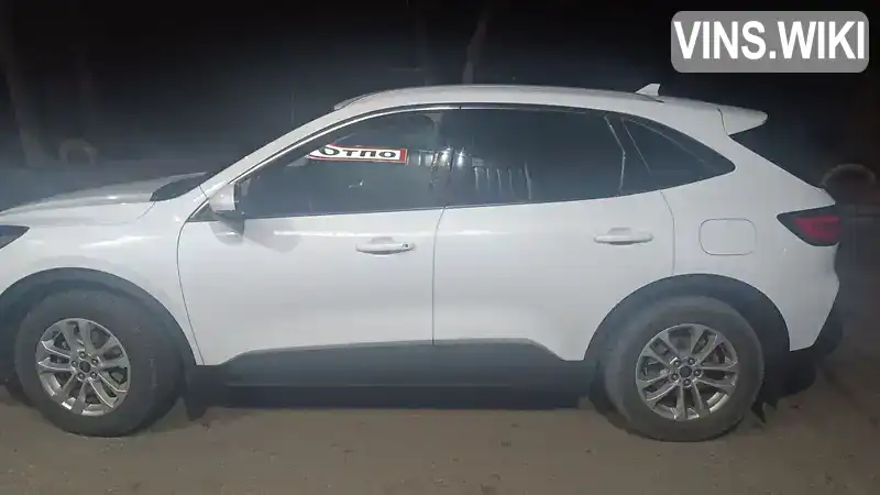 Позашляховик / Кросовер Ford Kuga 2021 1.5 л. Автомат обл. Кіровоградська, Олександрія - Фото 1/10