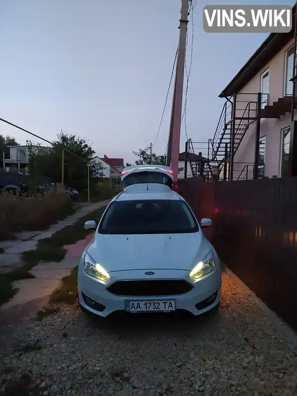 WF06XXGCC6HB56068 Ford Focus 2017 Універсал 1 л. Фото 1