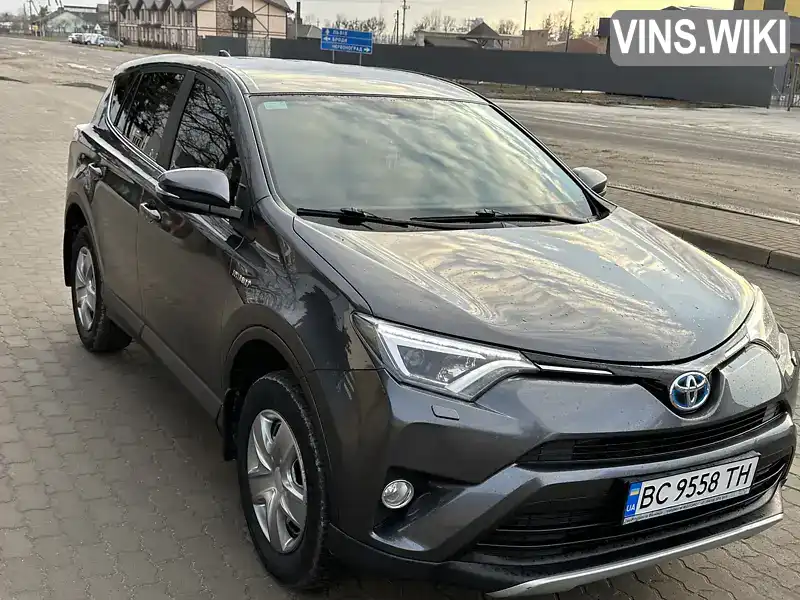 Внедорожник / Кроссовер Toyota RAV4 2017 2.49 л. Автомат обл. Львовская, Радехов - Фото 1/21