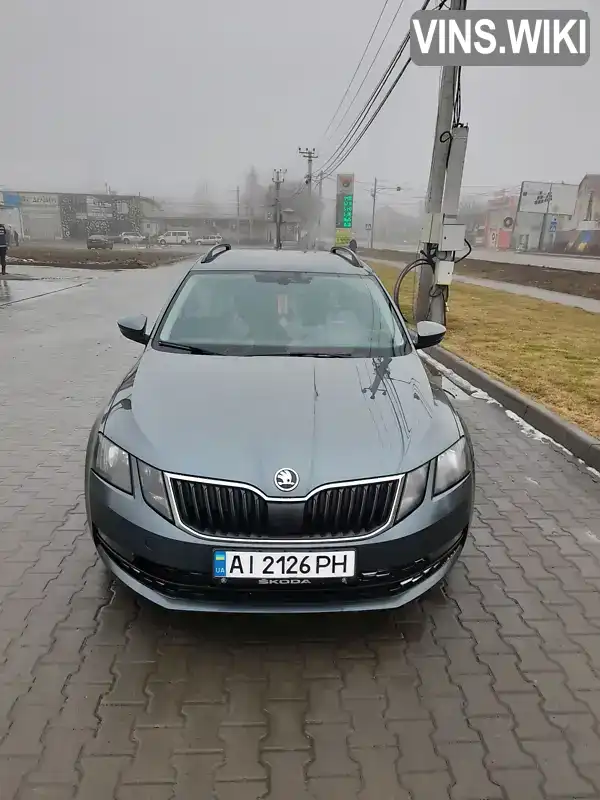 Универсал Skoda Octavia Scout 2017 1.6 л. Автомат обл. Киевская, Вышневое - Фото 1/21