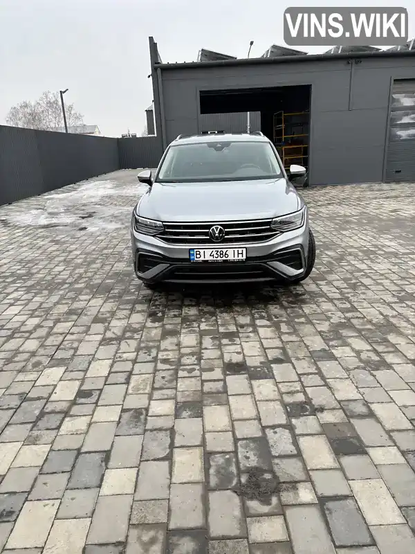 3VV2B7AX6NM139434 Volkswagen Tiguan 2022 Внедорожник / Кроссовер 1.98 л. Фото 3