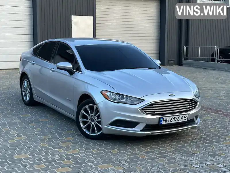 3FA6P0LU2HR385745 Ford Fusion 2017 Седан 2 л. Фото 4