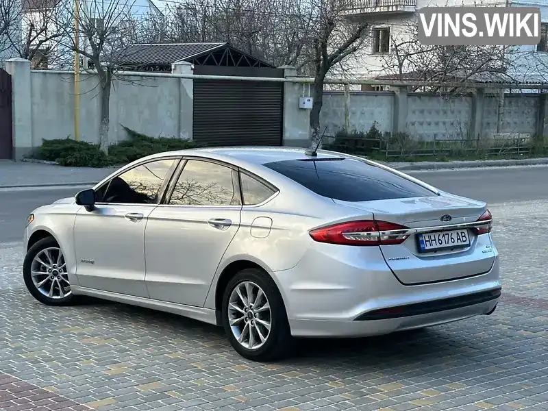 3FA6P0LU2HR385745 Ford Fusion 2017 Седан 2 л. Фото 9