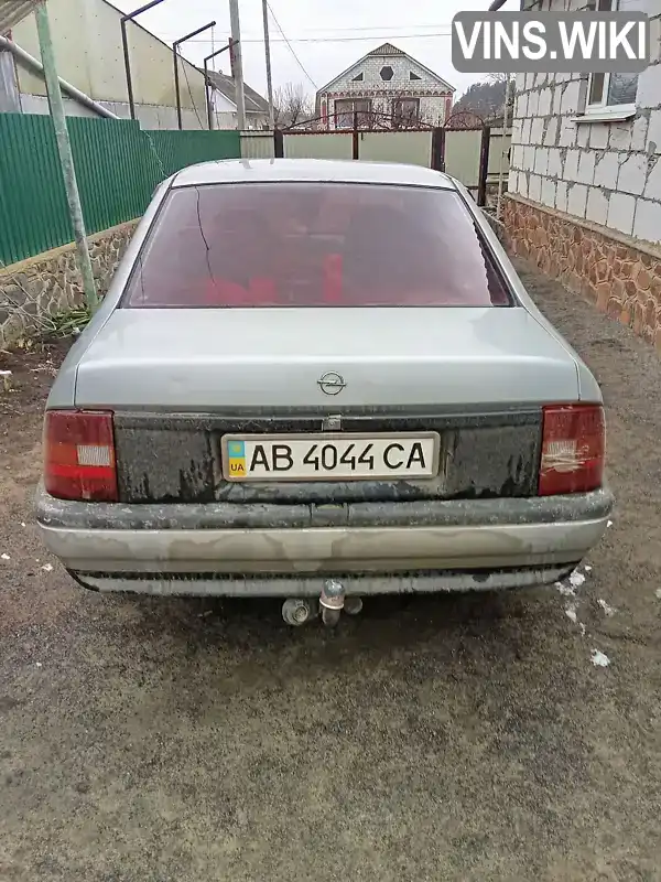 W0L000087L5240671 Opel Vectra 1990 Седан 1.6 л. Фото 1