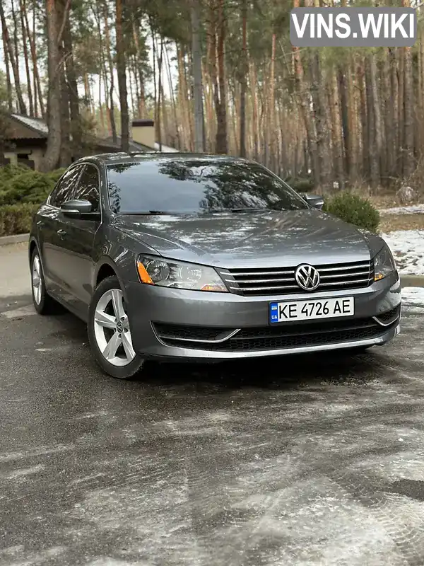 Седан Volkswagen Passat 2013 2.5 л. Автомат обл. Черкасская, Корсунь-Шевченковский - Фото 1/19