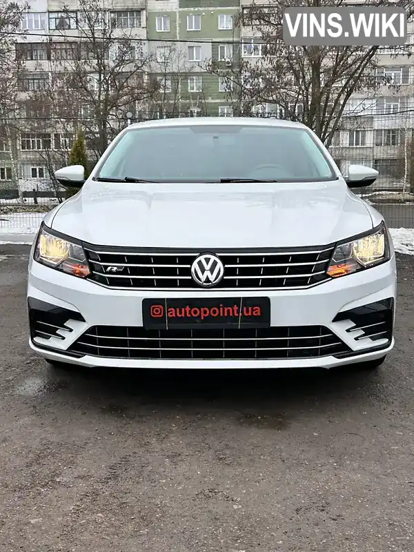 1VWDT7A35HC025171 Volkswagen Passat 2016 Седан 1.8 л. Фото 2