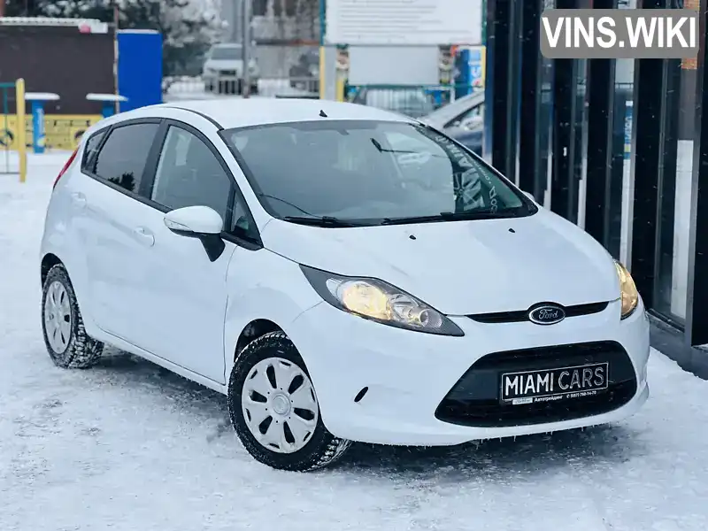 Хэтчбек Ford Fiesta 2011 1.24 л. Ручная / Механика обл. Харьковская, Змиев - Фото 1/21