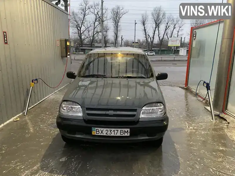 Позашляховик / Кросовер Chevrolet Niva 2007 1.69 л. Ручна / Механіка обл. Хмельницька, Хмельницький - Фото 1/9