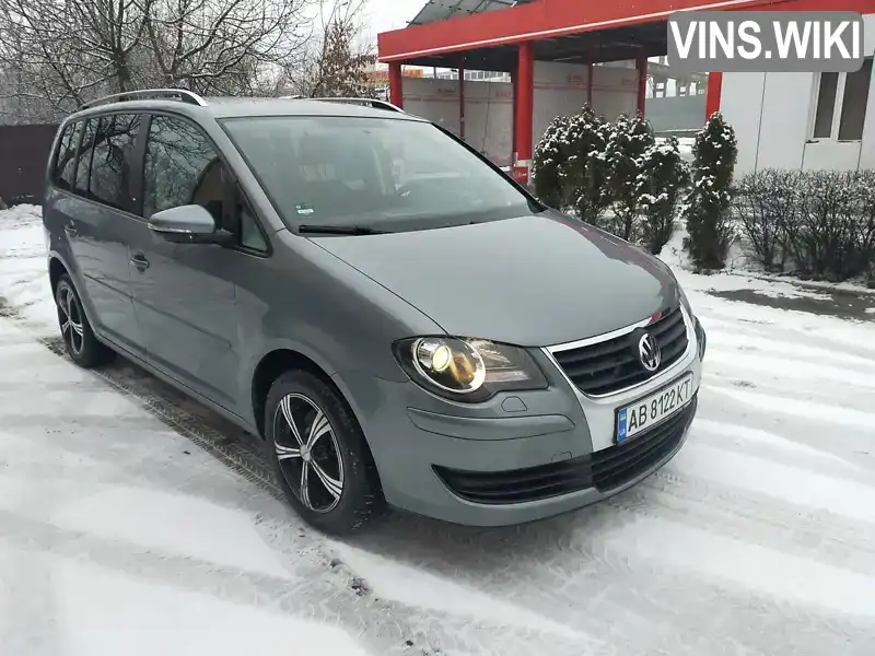 Мінівен Volkswagen Touran 2009 1.6 л. Ручна / Механіка обл. Вінницька, Вінниця - Фото 1/21