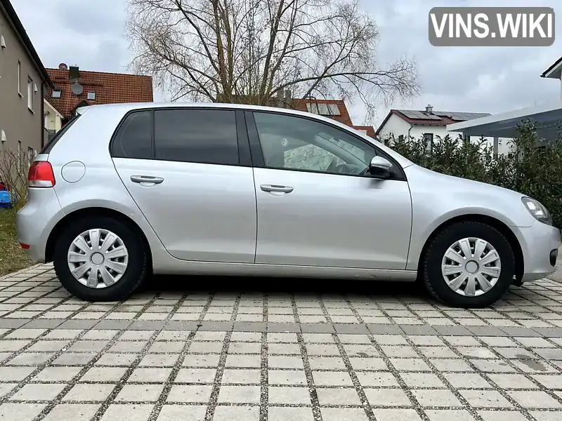 Хетчбек Volkswagen Golf 2009 1.6 л. Ручна / Механіка обл. Миколаївська, Миколаїв - Фото 1/11