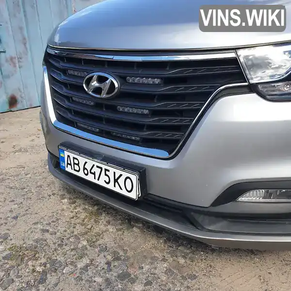 KMHWH81KAKU066662 Hyundai H-1 2019 Мінівен 2.5 л. Фото 2